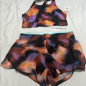 Fabletics Meltdown Crystal Wave Sports Bra & Shorts Set
